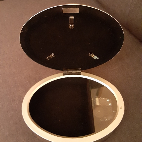 Music Box - Picture 3 of 8